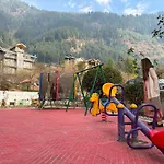 West Western Resort Manali #Neartomallroad #Gym #Lawn #Playingzone #Pooltable #Kidsfriendly #Mountainview #Tabletennis #Familyfriendly #Privateparking